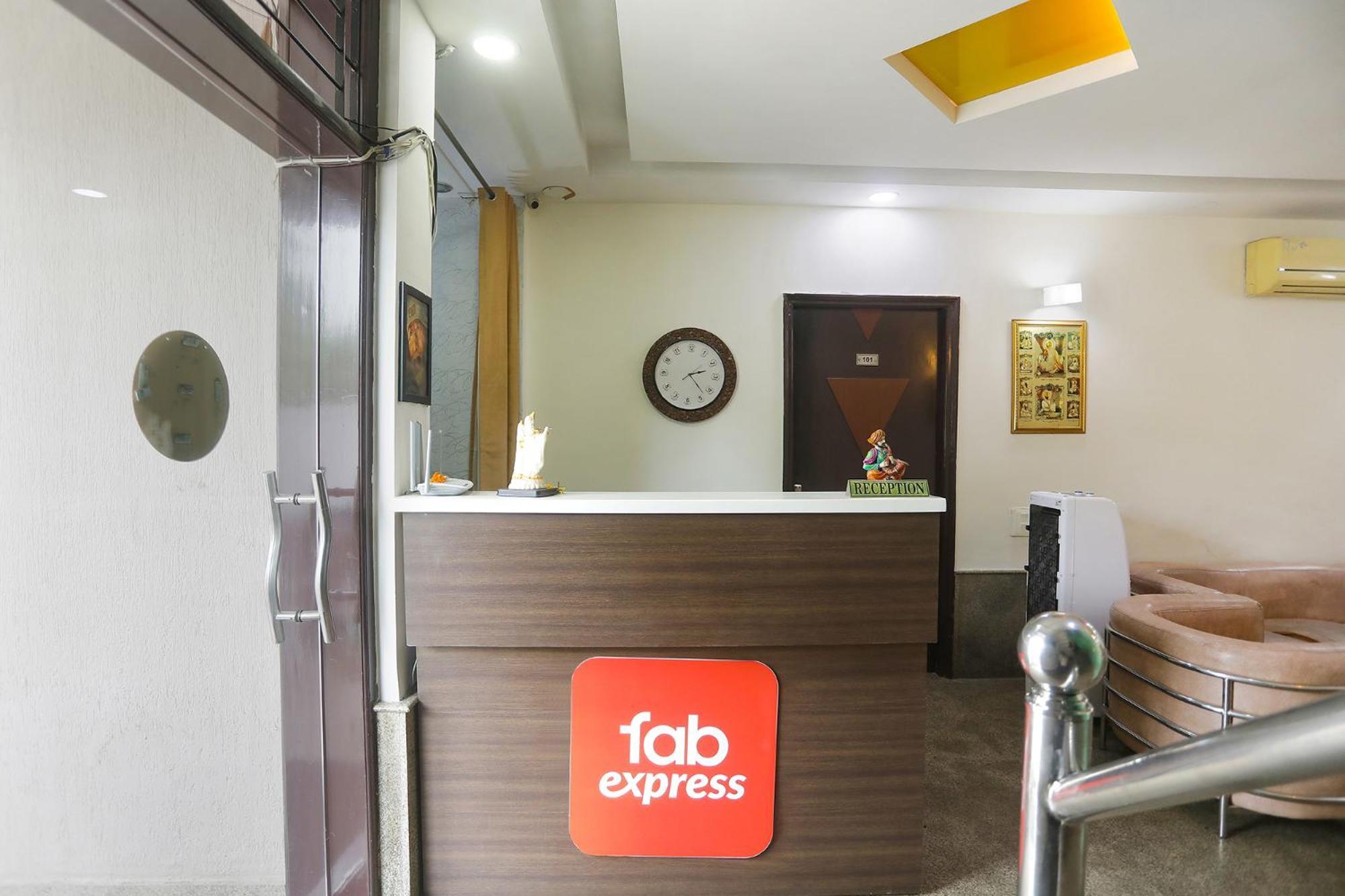Fabexpress Next Home Gurgaon Exterior photo