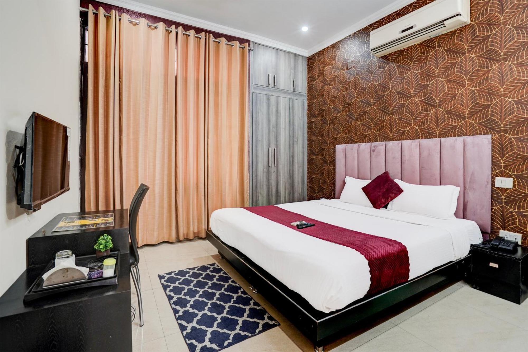 Fabexpress Next Home Gurgaon Exterior photo