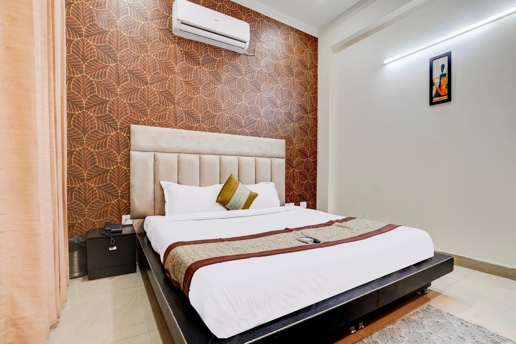 Fabexpress Next Home Gurgaon Exterior photo