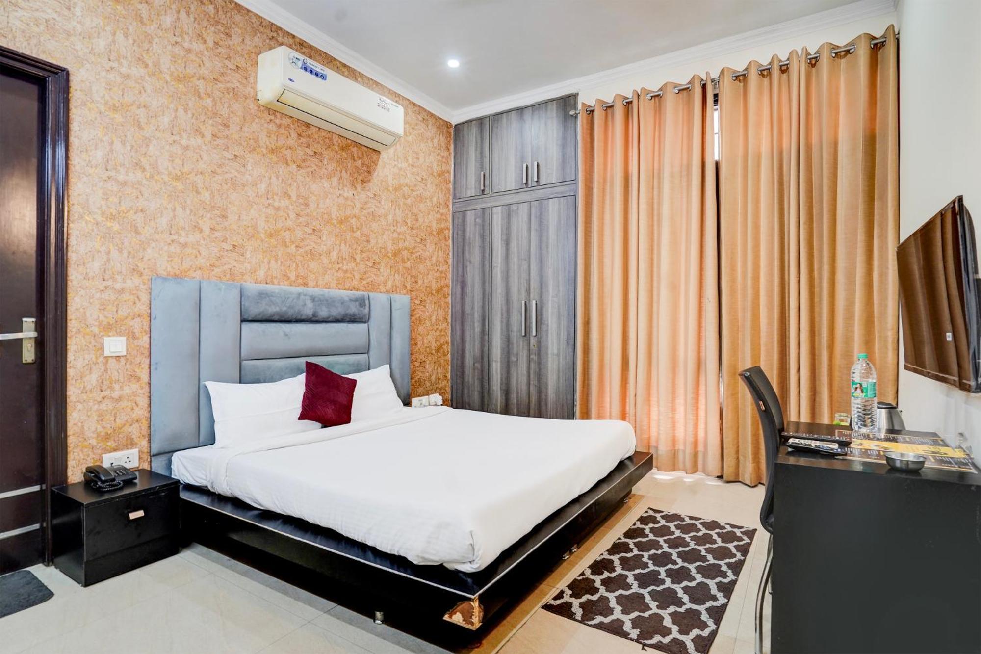Fabexpress Next Home Gurgaon Exterior photo