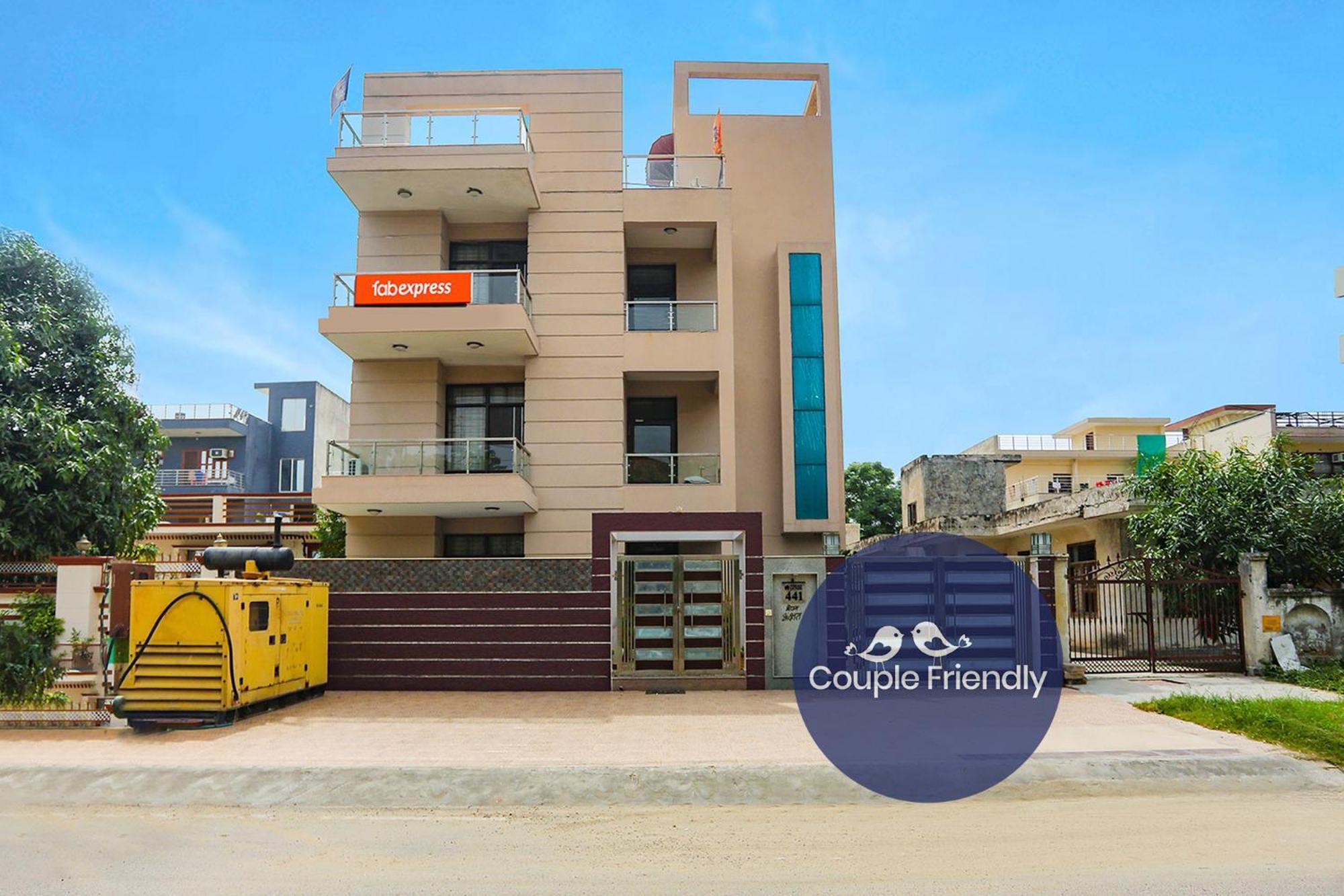 Fabexpress Next Home Gurgaon Exterior photo